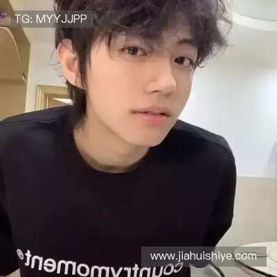 屈融健